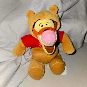 [VINTAGE] Disney Store Exclusive Tigger as Pooh Plush (1991)
